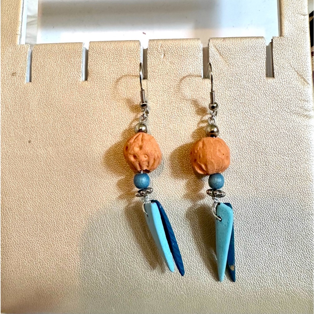 Handmade earrings - Picture 3 of 3